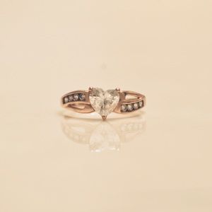 10k gold size 9 heart ring